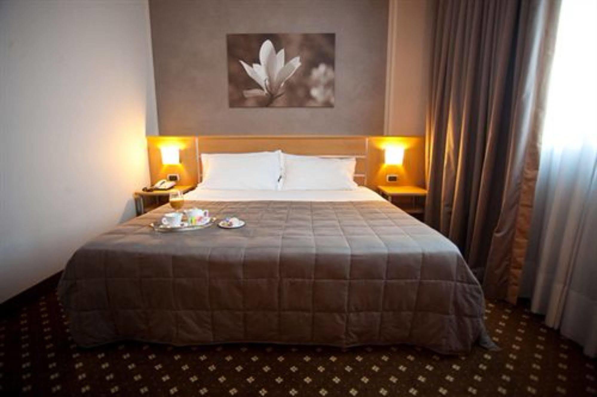 Garda Hotel 4*